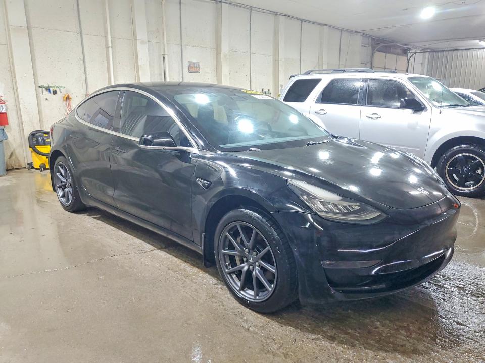 57325746 :رقم المزاد ، 5YJ3E1EA6JF036204 vin ، 2018 Tesla Model 3 مزاد بيع