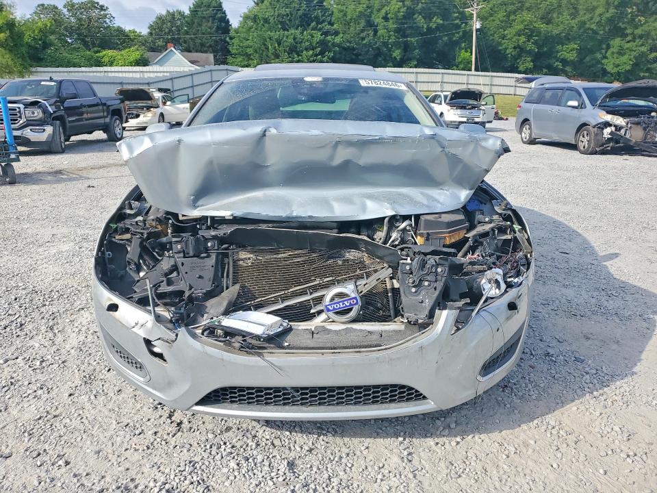 2013 Volvo S60 მანქანა იყიდება აუქციონზე, vin: YV1902FH6D2183280, აუქციონის ნომერი: 57824846