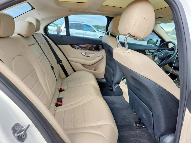 57576916 :رقم المزاد ، 55SWF4KB8HU219542 vin ، 2017 Mercedes-benz C مزاد بيع