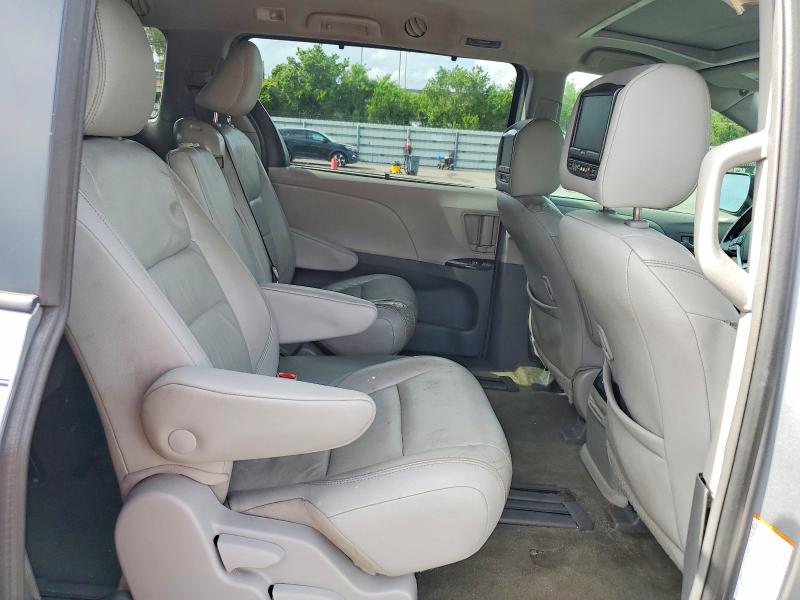 55342036 :رقم المزاد ، 5TDYZ3DC0KS974561 vin ، 2019 Toyota Sienna مزاد بيع