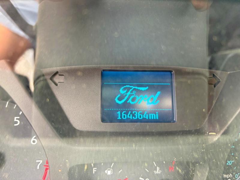 58864626 :رقم المزاد ، 1FBZX2ZM0FKA38754 vin ، 2015 Ford Transit مزاد بيع