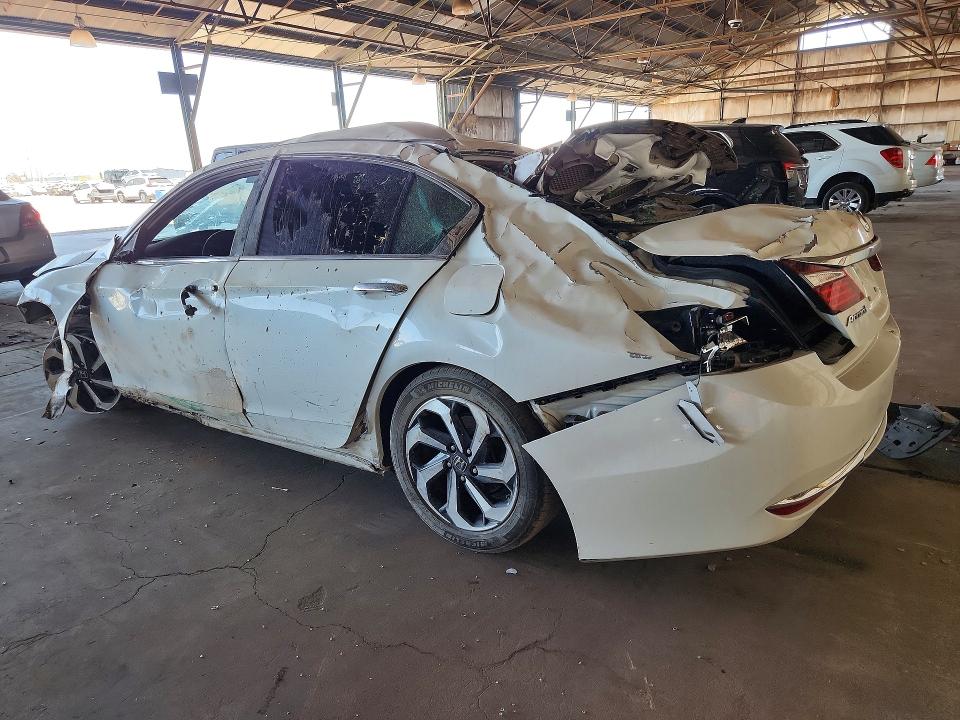 56192726 :رقم المزاد ، 1HGCR3F01GA015463 vin ، 2016 Honda Accord مزاد بيع