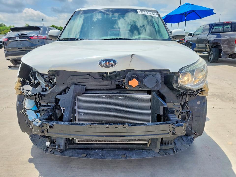 2017 Kia Soul Ev მანქანა იყიდება აუქციონზე, vin: KNDJP3AE8H7021306, აუქციონის ნომერი: 55657296