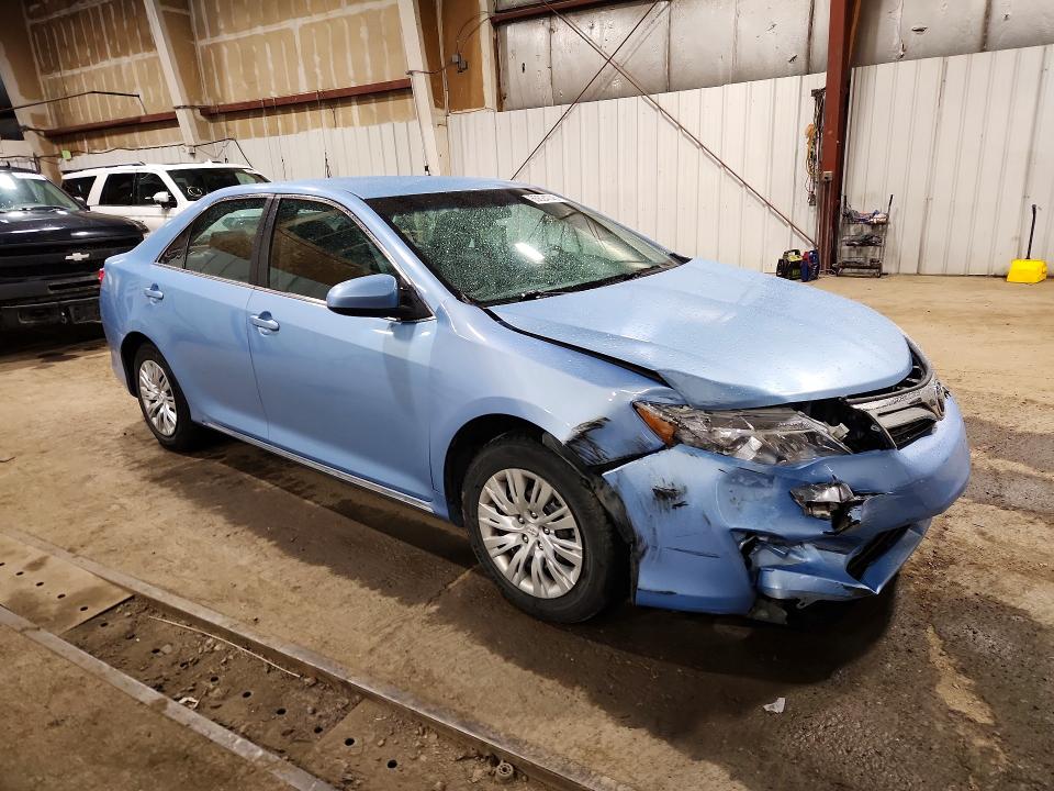 85624745 :رقم المزاد ، 4T1BF1FK5CU563642 vin ، 2012 Toyota Camry مزاد بيع