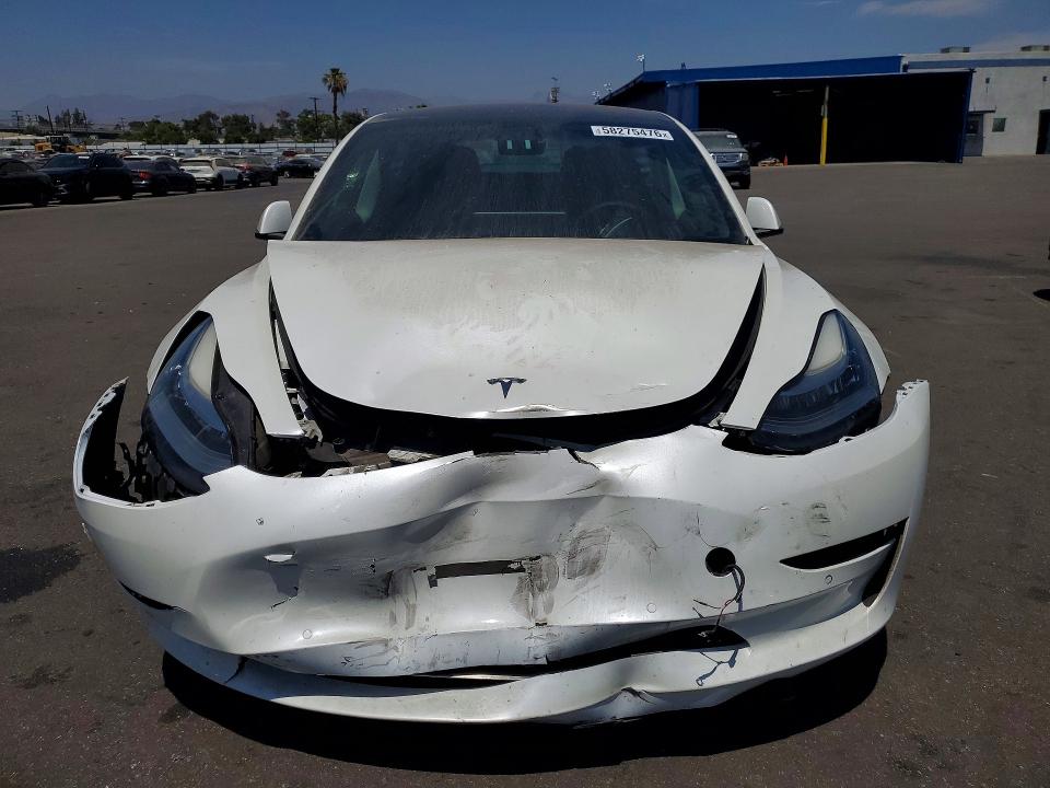 2022 Tesla Model 3 მანქანა იყიდება აუქციონზე, vin: 5YJ3E1EA8NF245899, აუქციონის ნომერი: 58275476