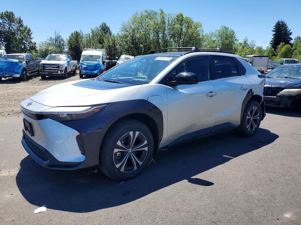 56564076 :رقم المزاد ، JTMABACA9SA093879 vin ، 2025 Toyota Bz4x مزاد بيع