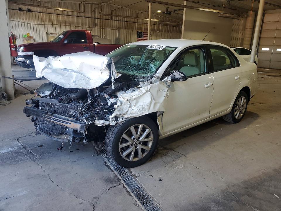 2010 Volkswagen Jetta მანქანა იყიდება აუქციონზე, vin: 3VWAX7AJXAM153058, აუქციონის ნომერი: 56977786