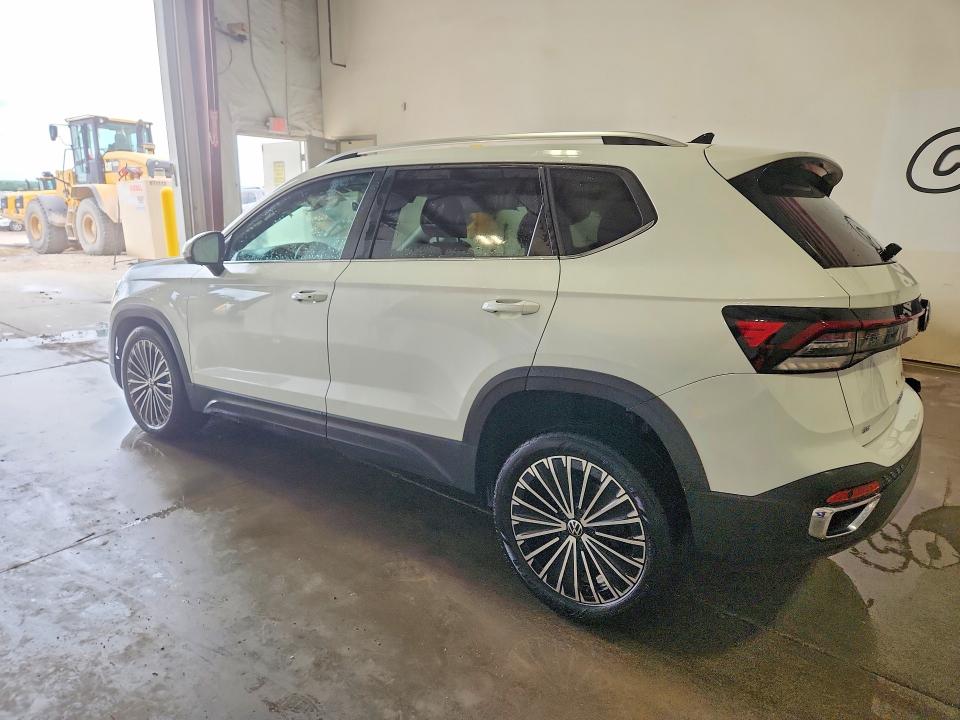 Продажа на аукционе авто 2025 Volkswagen Taos, vin: 3VVSC7B22SM011851, номер лота: 58298906