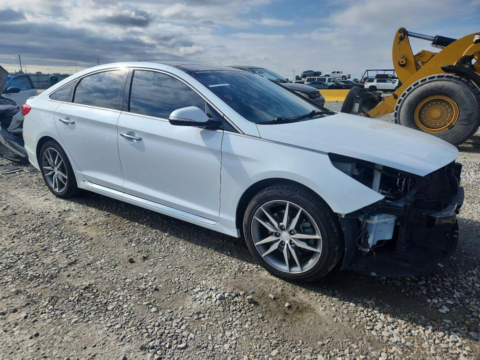 Продажа на аукционе авто 2015 Hyundai Sonata, vin: 5NPE34AB5FH079763, номер лота: 55729346