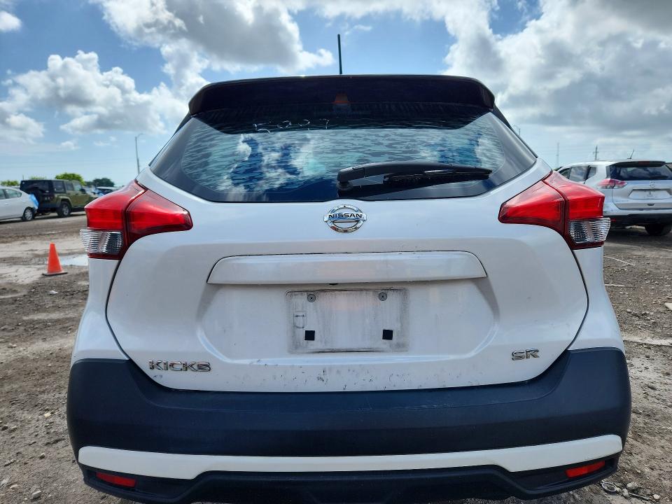 Продажа на аукционе авто 2018 Nissan Kicks, vin: 3N1CP5CU4JL545999, номер лота: 58424086