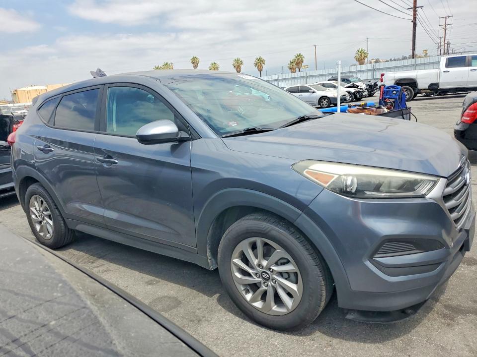 58797566 :رقم المزاد ، KM8J23A47HU396252 vin ، 2017 Hyundai Tucson مزاد بيع