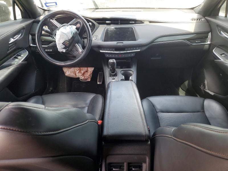 58569946 :رقم المزاد ، 1GYFZER40NF166648 vin ، 2022 Cadillac Xt4 مزاد بيع
