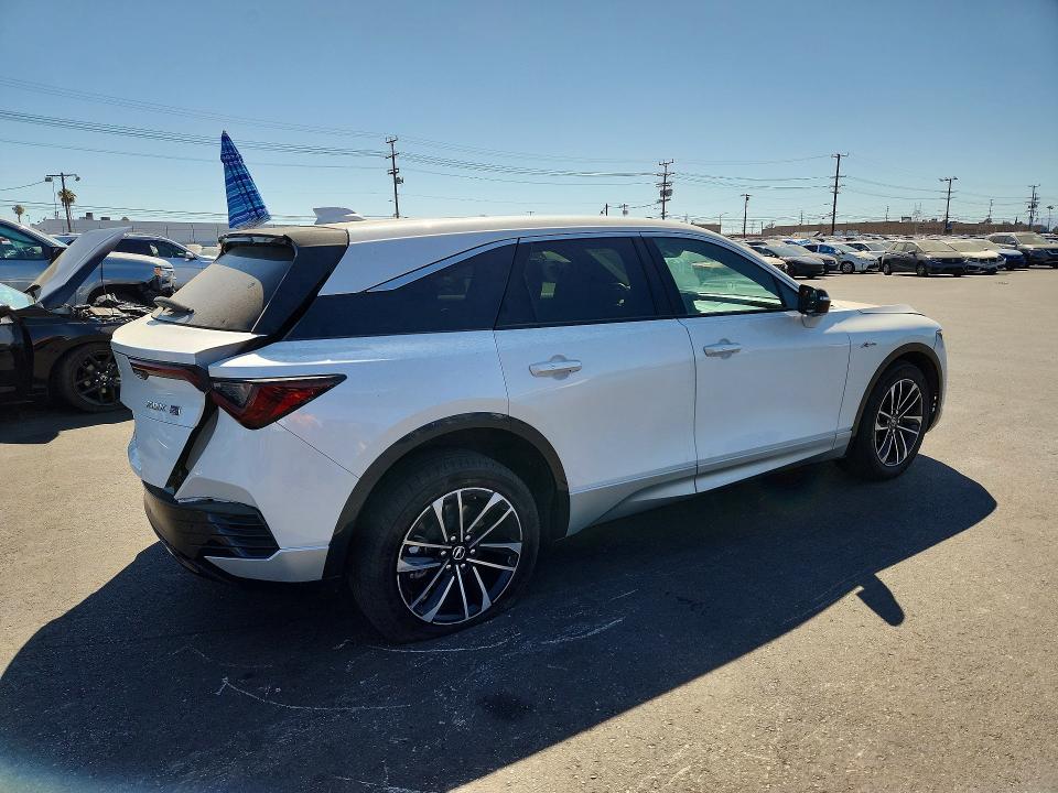 57271126 :رقم المزاد ، 4W5KHMRK3RZ513414 vin ، 2024 Acura Zdx مزاد بيع