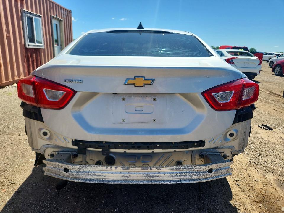 57385316 :رقم المزاد ، 1G1BC5SM6K7152042 vin ، 2019 Chevrolet Cruze مزاد بيع