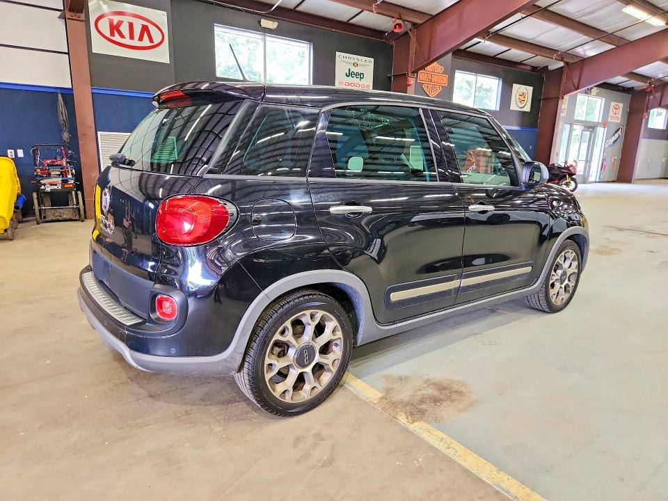 59058466 :رقم المزاد ، ZFBCFADH3EZ010772 vin ، 2014 Fiat 500l مزاد بيع