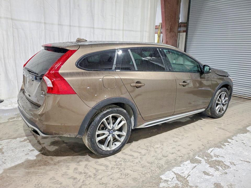 Продажа на аукционе авто 2016 Volvo V60 Cross Country, vin: YV4612HK8G1016795, номер лота: 57838086
