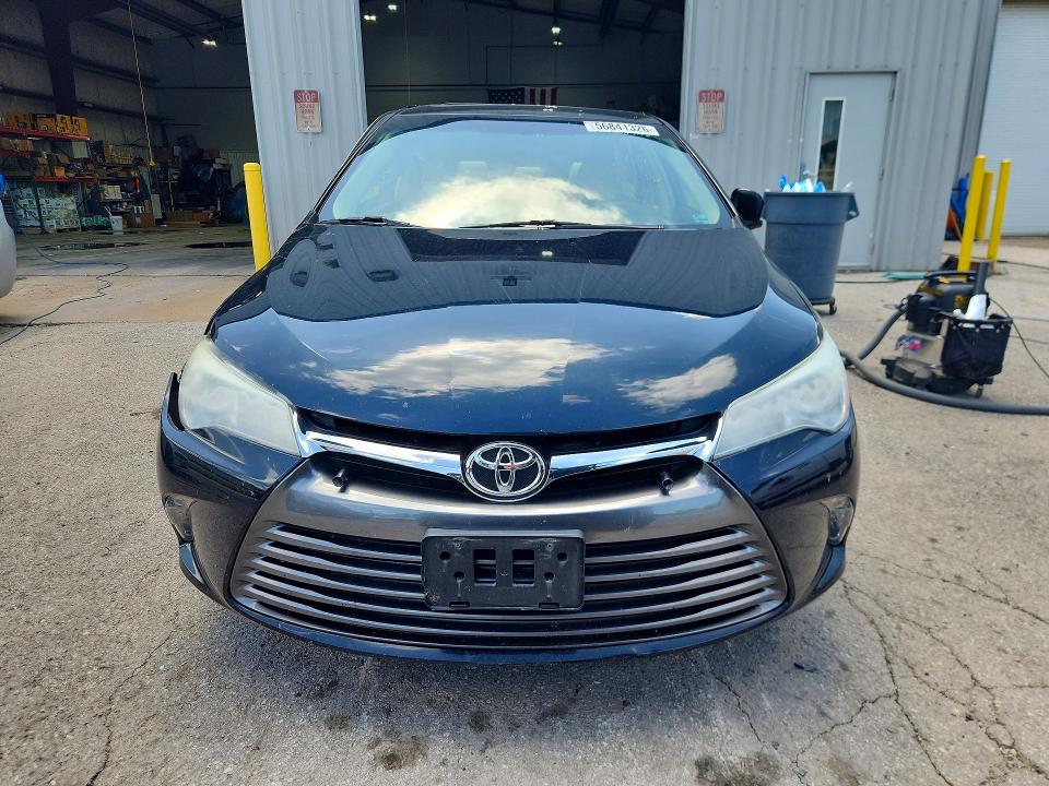 2016 Toyota Camry მანქანა იყიდება აუქციონზე, vin: 4T1BF1FK0GU576563, აუქციონის ნომერი: 56841326