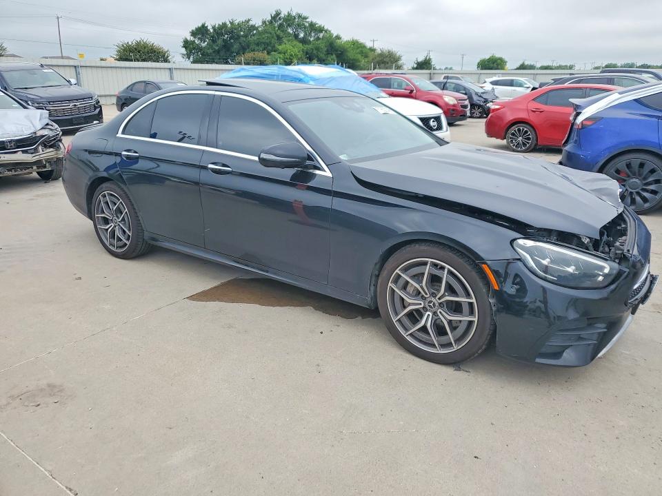 57632146 :رقم المزاد ، W1KZF8EB9MA891779 vin ، 2021 Mercedes-benz E مزاد بيع