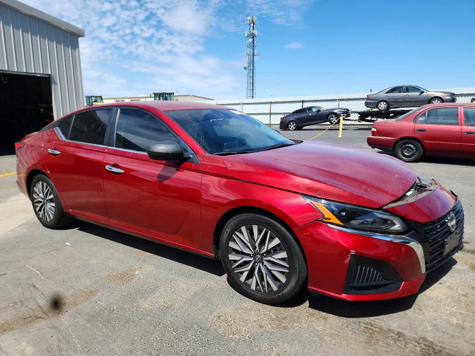 59131186 :رقم المزاد ، 1N4BL4DVXRN398577 vin ، 2024 Nissan Altima مزاد بيع