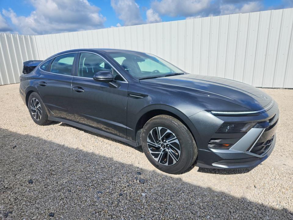 2026 Hyundai Sonata Hybrid მანქანა იყიდება აუქციონზე, vin: KMHL24JJ3TA151348, აუქციონის ნომერი: 57405266