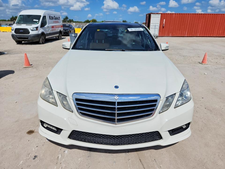58190946 :رقم المزاد ، WDDHF5GB7BA293887 vin ، 2011 Mercedes-benz E مزاد بيع