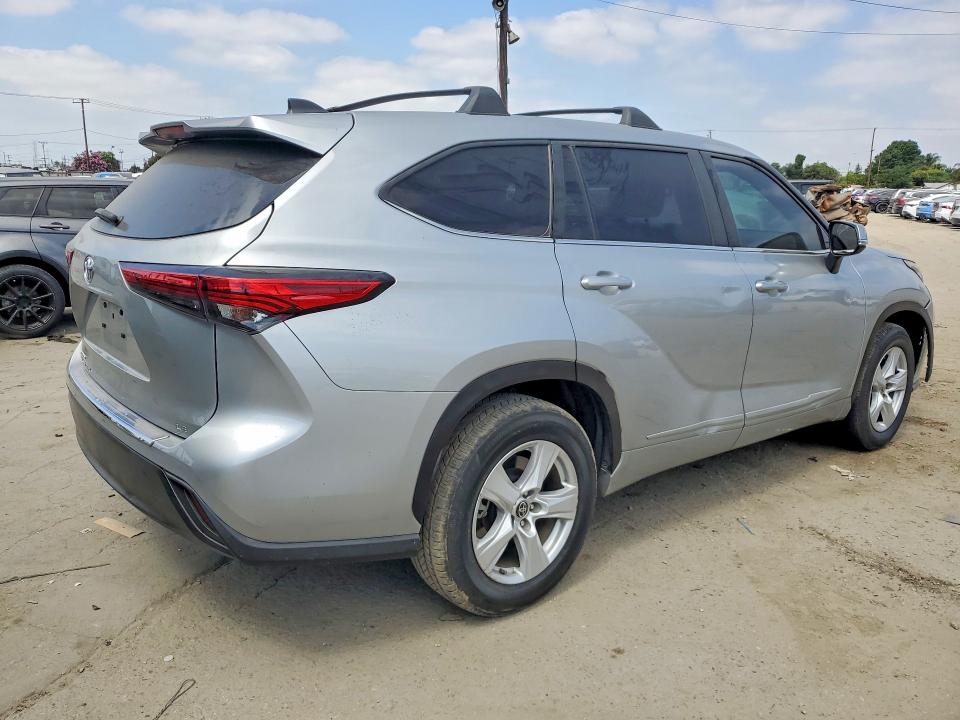 2023 Toyota Highlander მანქანა იყიდება აუქციონზე, vin: 5TDKDRAHXPS001671, აუქციონის ნომერი: 56466536