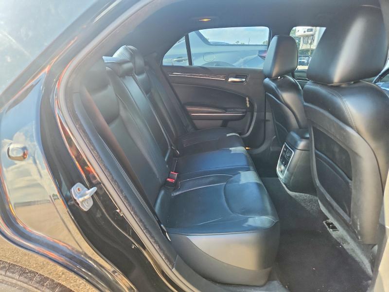 2014 Chrysler 300c მანქანა იყიდება აუქციონზე, vin: 2C3CCAET5EH118324, აუქციონის ნომერი: 54309326