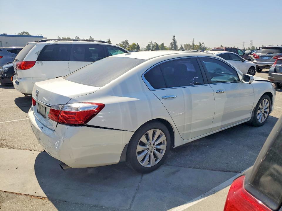 57197236 :رقم المزاد ، 1HGCR2F8XEA019833 vin ، 2014 Honda Accord مزاد بيع
