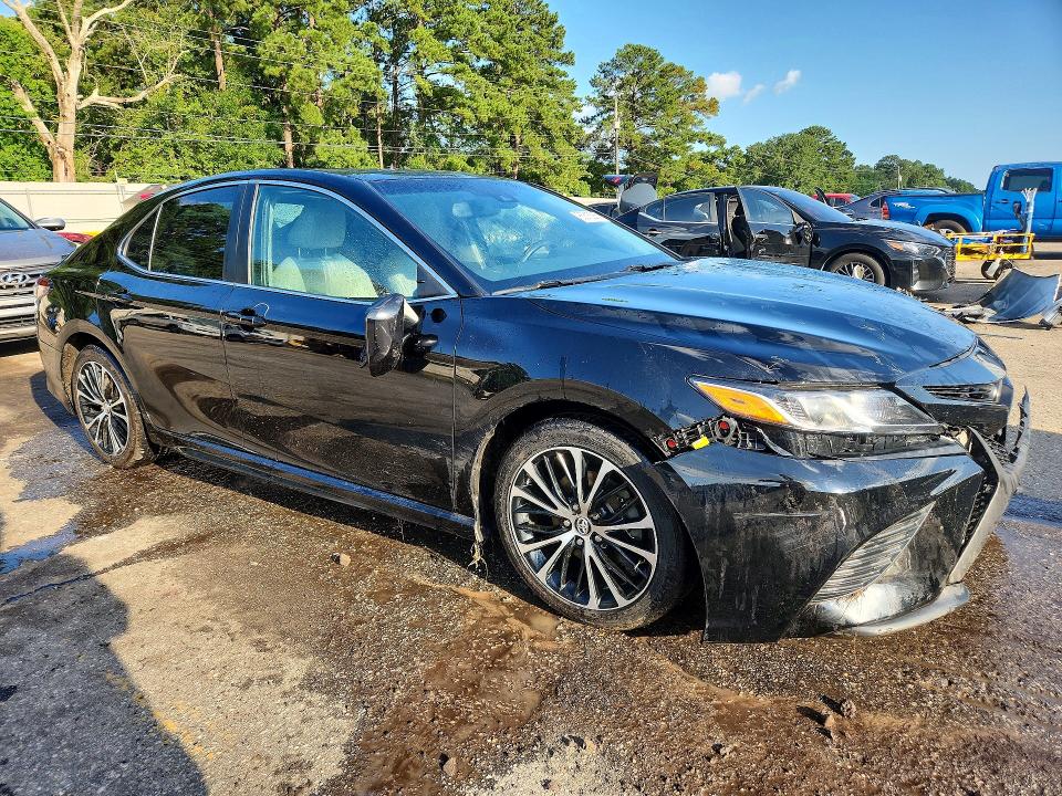 Продаж на аукціоні авто 2018 Toyota Camry, vin: 4T1B11HK0JU145384, номер лоту: 85615265