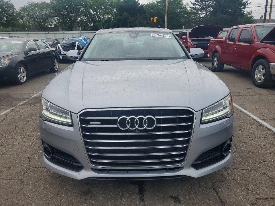 56944886 :رقم المزاد ، WAU44AFD0JN000149 vin ، 2018 Audi A8 مزاد بيع