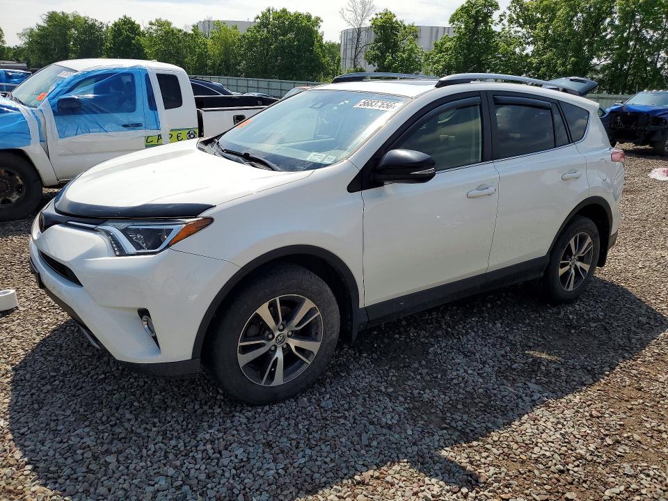 56837656 :رقم المزاد ، JTMRFREV6JJ721384 vin ، 2018 Toyota Rav4 مزاد بيع