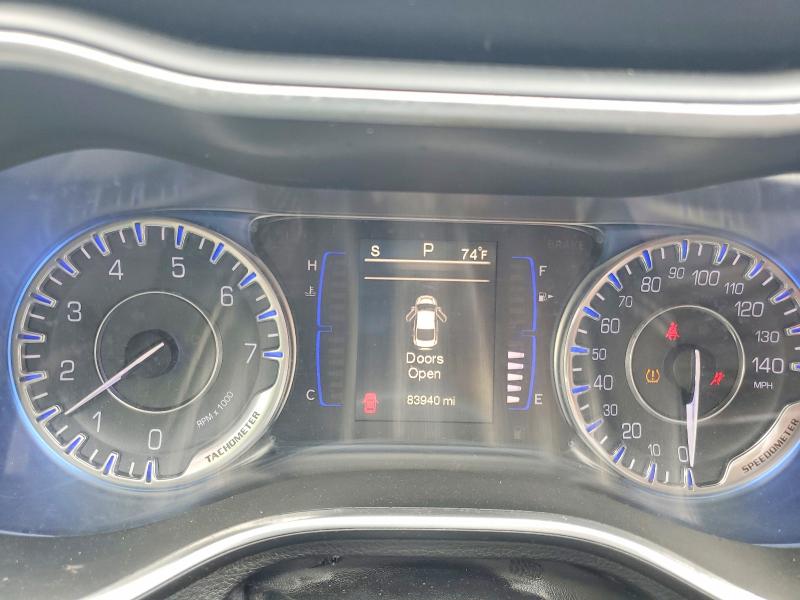 55944856 :رقم المزاد ، 1C3CCCAB6FN536764 vin ، 2015 Chrysler 200 مزاد بيع