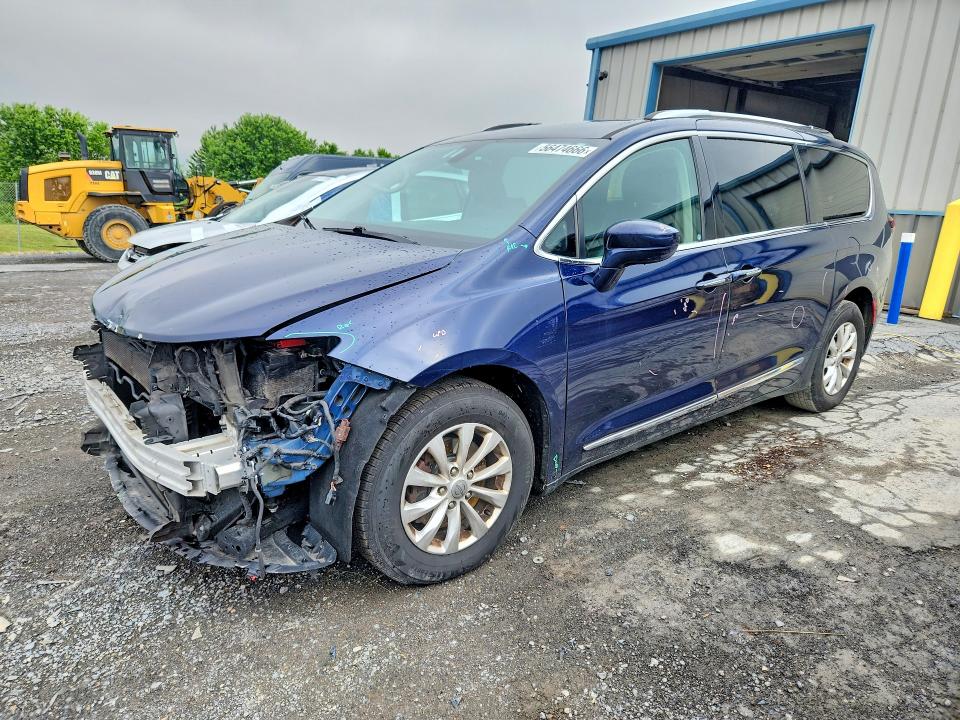 Продажа на аукционе авто 2019 Chrysler Pacifica, vin: 2C4RC1BG1KR561041, номер лота: 56474666