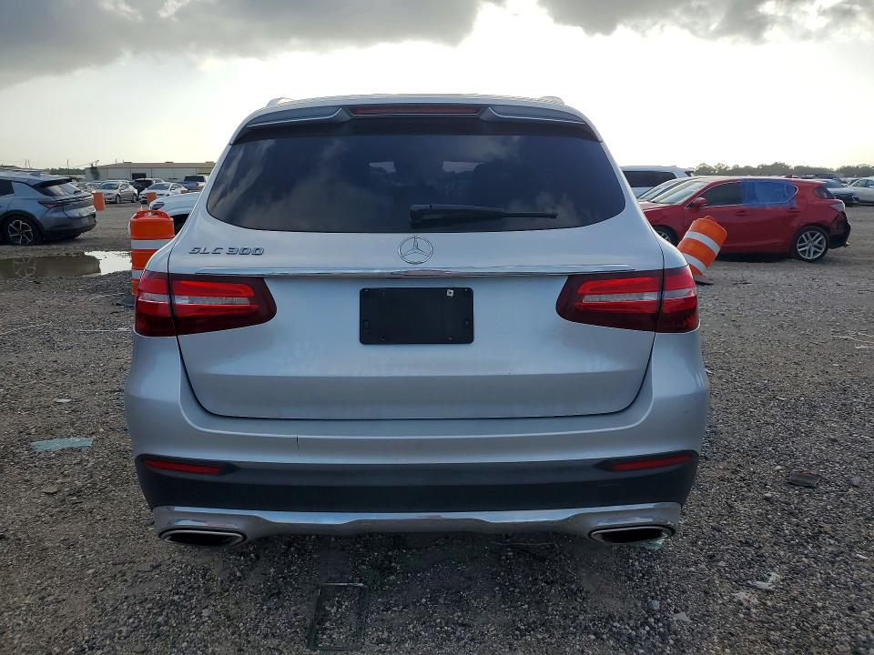 57511076 :رقم المزاد ، WDC0G4JB4JV015957 vin ، 2018 Mercedes-benz Glc مزاد بيع