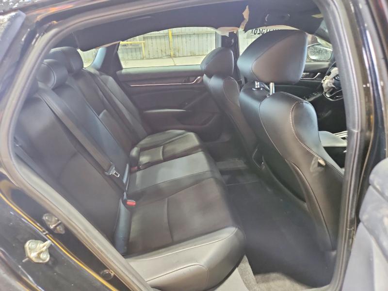 57057526 :رقم المزاد ، 1HGCV1F32KA057949 vin ، 2019 Honda Accord مزاد بيع