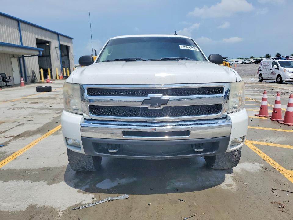Продажа на аукционе авто 2011 Chevrolet Silverado, vin: 3GCPKSE3XBG149098, номер лота: 56456956