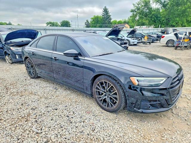 Продаж на аукціоні авто 2020 Audi A8, vin: WAU8EAF86LN012410, номер лоту: 56567156