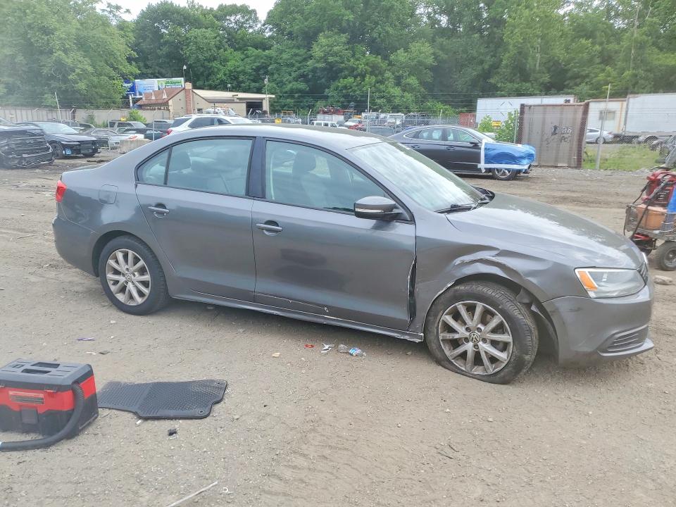 58022186 :رقم المزاد ، 3VWD17AJXEM315517 vin ، 2014 Volkswagen Jetta مزاد بيع