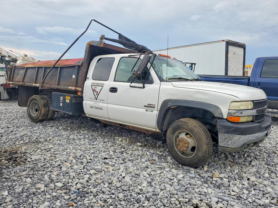 Продажа на аукционе авто 2002 Chevrolet Silverado, vin: 1GBJK39102F159861, номер лота: 55338626