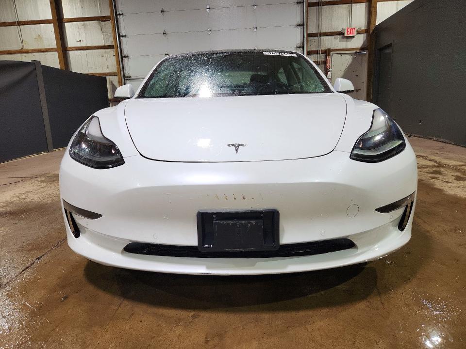 2022 Tesla Model 3 მანქანა იყიდება აუქციონზე, vin: 5YJ3E1EA1NF187800, აუქციონის ნომერი: 57337556