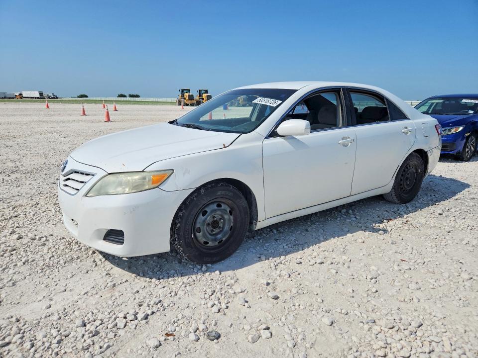 58516726 :رقم المزاد ، 4T1BF3EK5AU568818 vin ، 2010 Toyota Camry مزاد بيع
