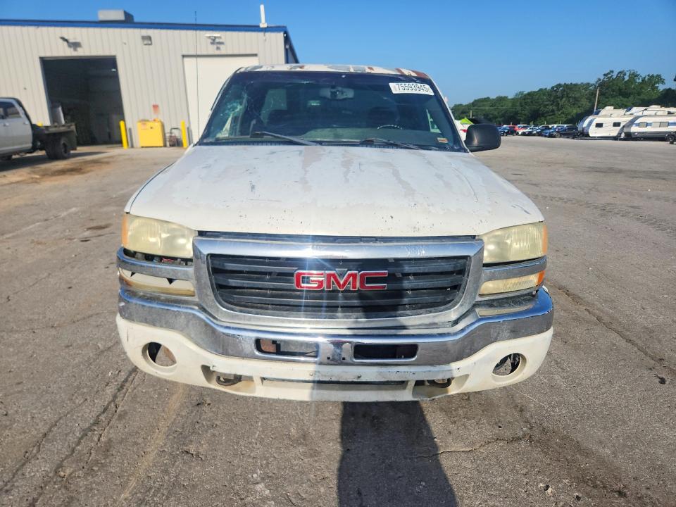 75593945 :رقم المزاد ، 2GTEC19V741109325 vin ، 2004 Gmc New Sierra مزاد بيع