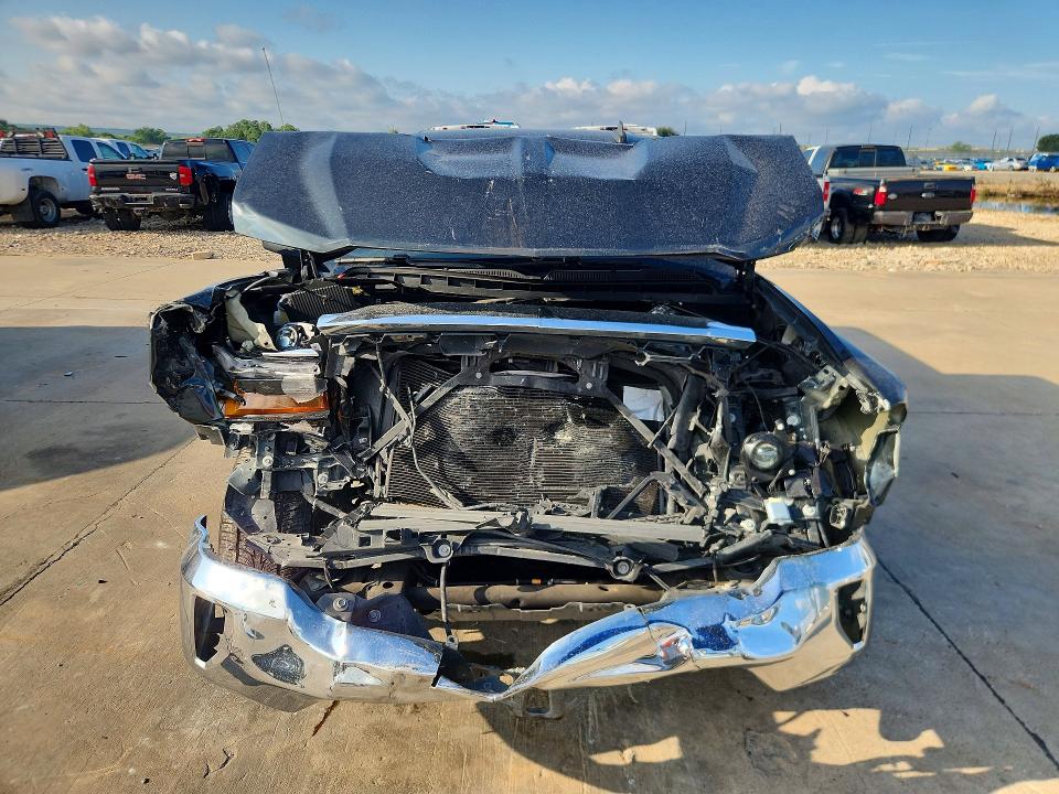 57421576 :رقم المزاد ، 3GCPCREC5JG385131 vin ، 2018 Chevrolet Silverado مزاد بيع