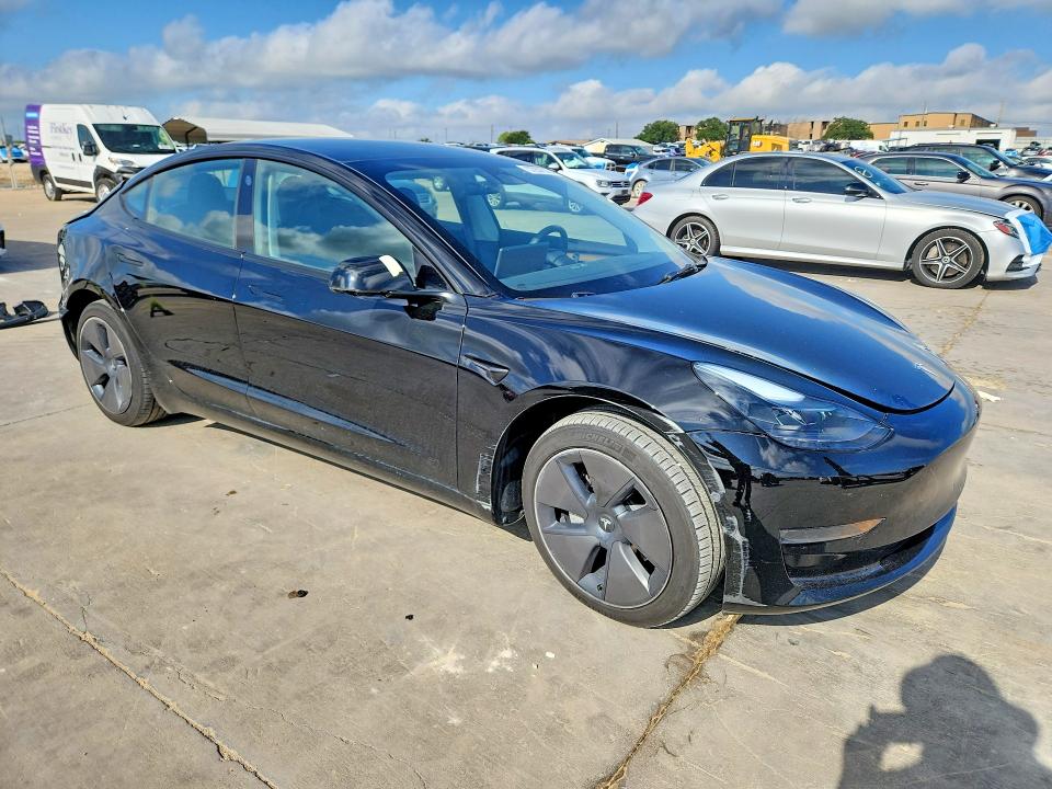 Продажа на аукционе авто 2023 Tesla Model 3, vin: 5YJ3E1EA0PF660220, номер лота: 57057576