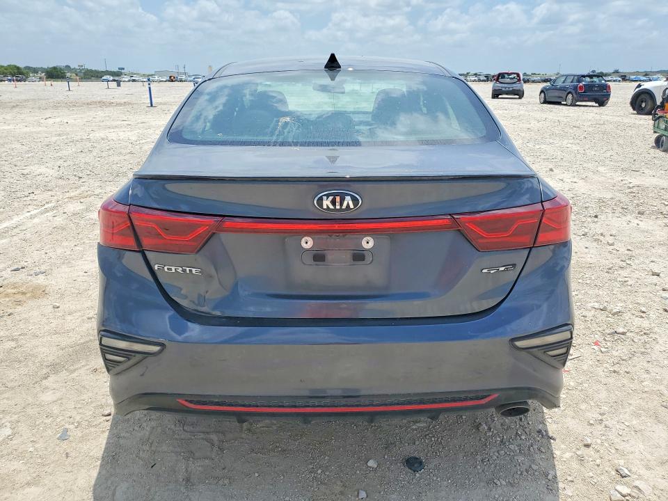 2021 Kia Forte მანქანა იყიდება აუქციონზე, vin: 3KPF34AD8ME415896, აუქციონის ნომერი: 58444926