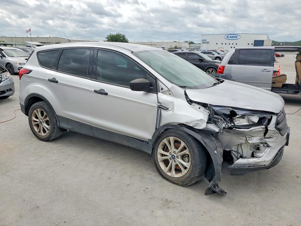 Продаж на аукціоні авто 2019 Ford Escape, vin: 1FMCU0F79KUB01518, номер лоту: 56700276