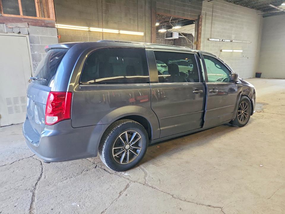 2017 Dodge Grand Caravan მანქანა იყიდება აუქციონზე, vin: 2C4RDGCG9HR860705, აუქციონის ნომერი: 57325206
