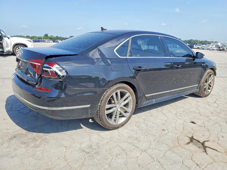 Продажа на аукционе авто 2017 Volkswagen Passat, vin: 1VWDT7A3XHC019804, номер лота: 85968015