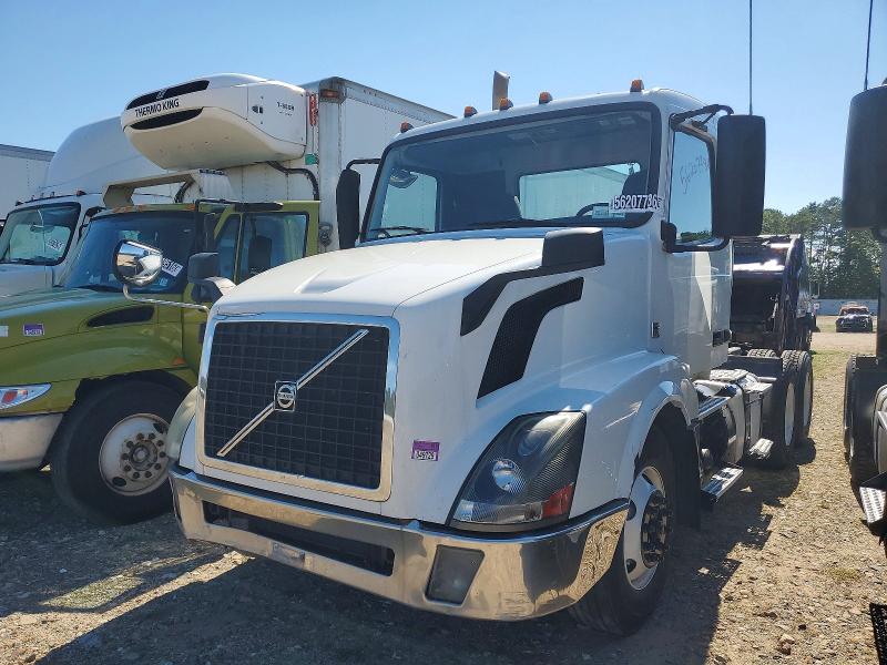 Aukcja sprzedaży 2017 Volvo Vnl, vin: 4V4NC9EG1HN980381, numer aukcji: 56207786