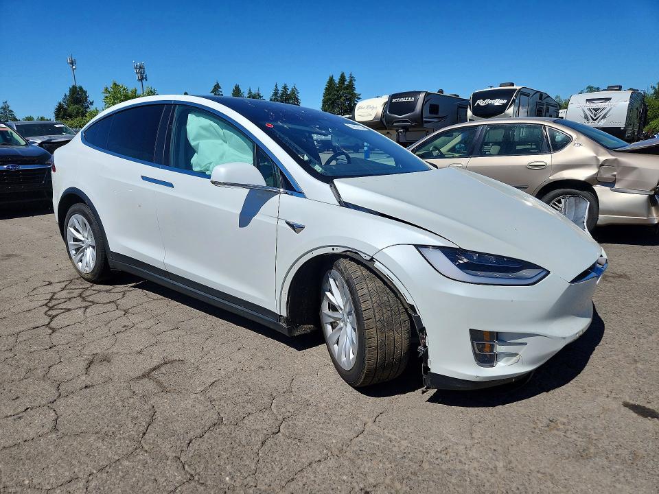 Продажа на аукционе авто 2020 Tesla Model X, vin: 5YJXCDE20LF234006, номер лота: 57691116
